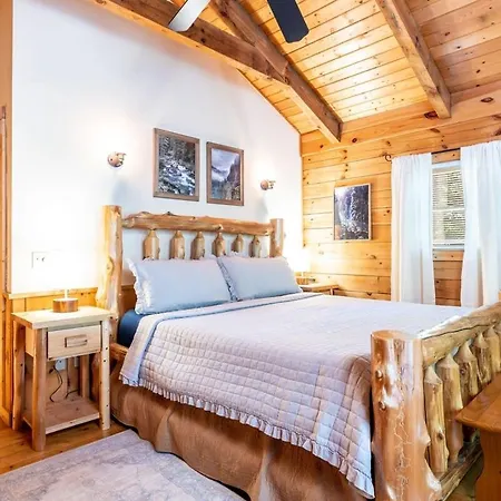 Villa Quaint & Secluded Near Dollywood With Bbq&Hot Tub Pigeon Forge Exterior foto