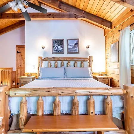 Villa Quaint & Secluded Near Dollywood With Bbq&Hot Tub Pigeon Forge Exterior foto