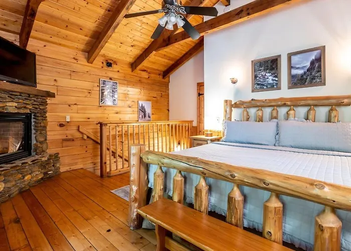 Quaint & Secluded Near Dollywood With Bbq&Hot Tub